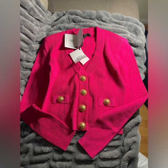 Balmain
Balmain Button Embellished Ribbed Cardigan - Picture 3 of 8